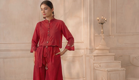 The Timeless Beauty of Indian Ethnic Wear: Tradition Meets Modern Style