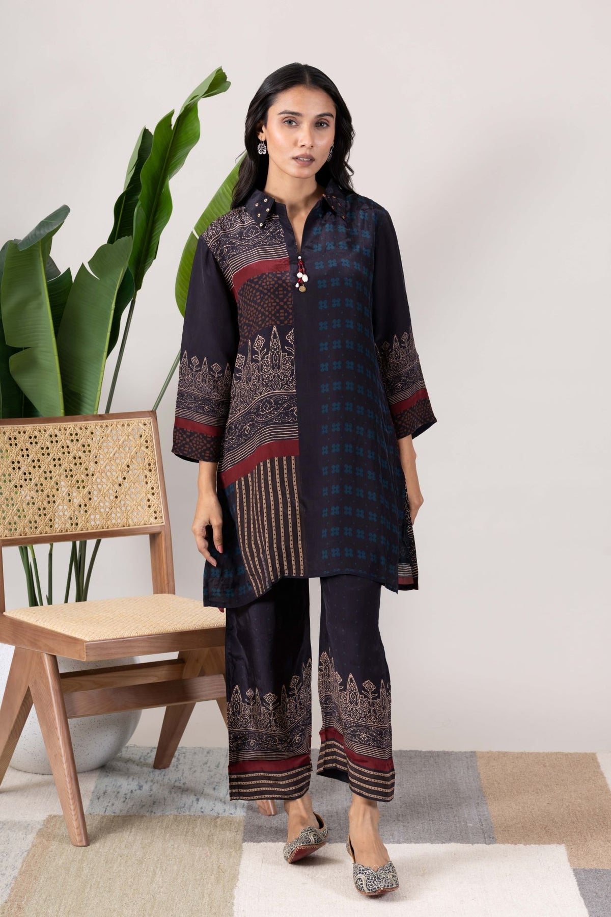 KUDIORY Women Navy Blue Printed Straight Kurta with Palazzo Pants