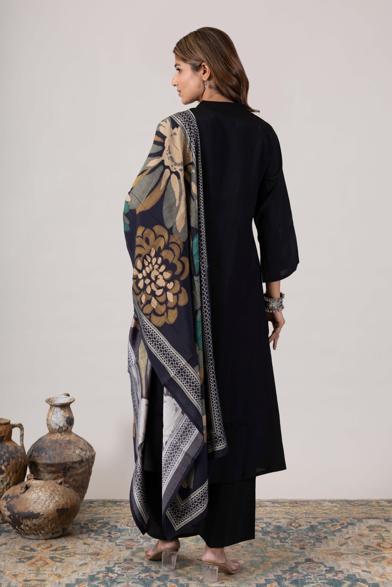 KUDIORY Women’s Black Floral Embroidered Kurta with Trousers & Printed Dupatta