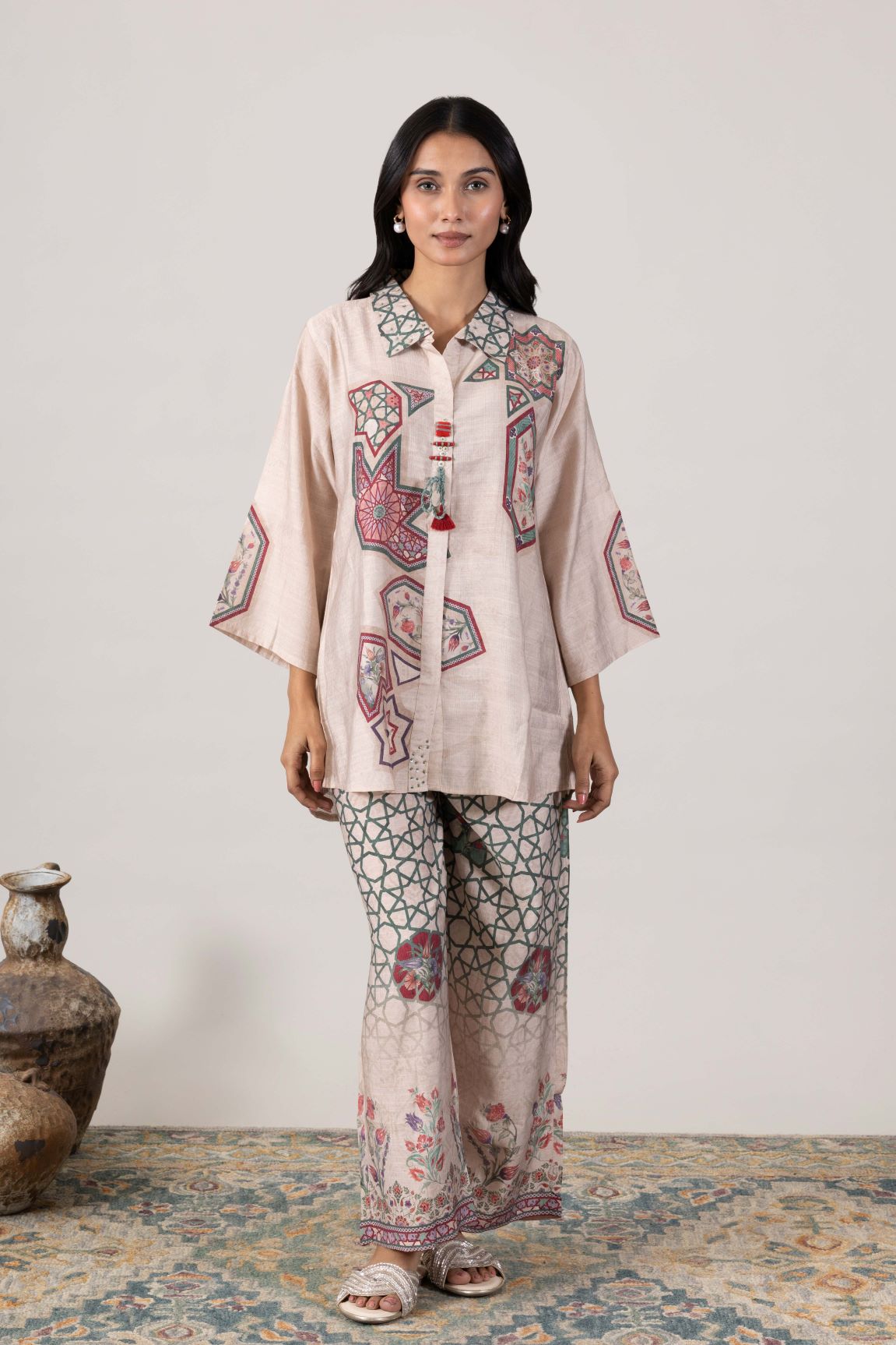 KUDIORY Women’s Beige Geometric Printed Kaftan Kurta with Palazzo Pants