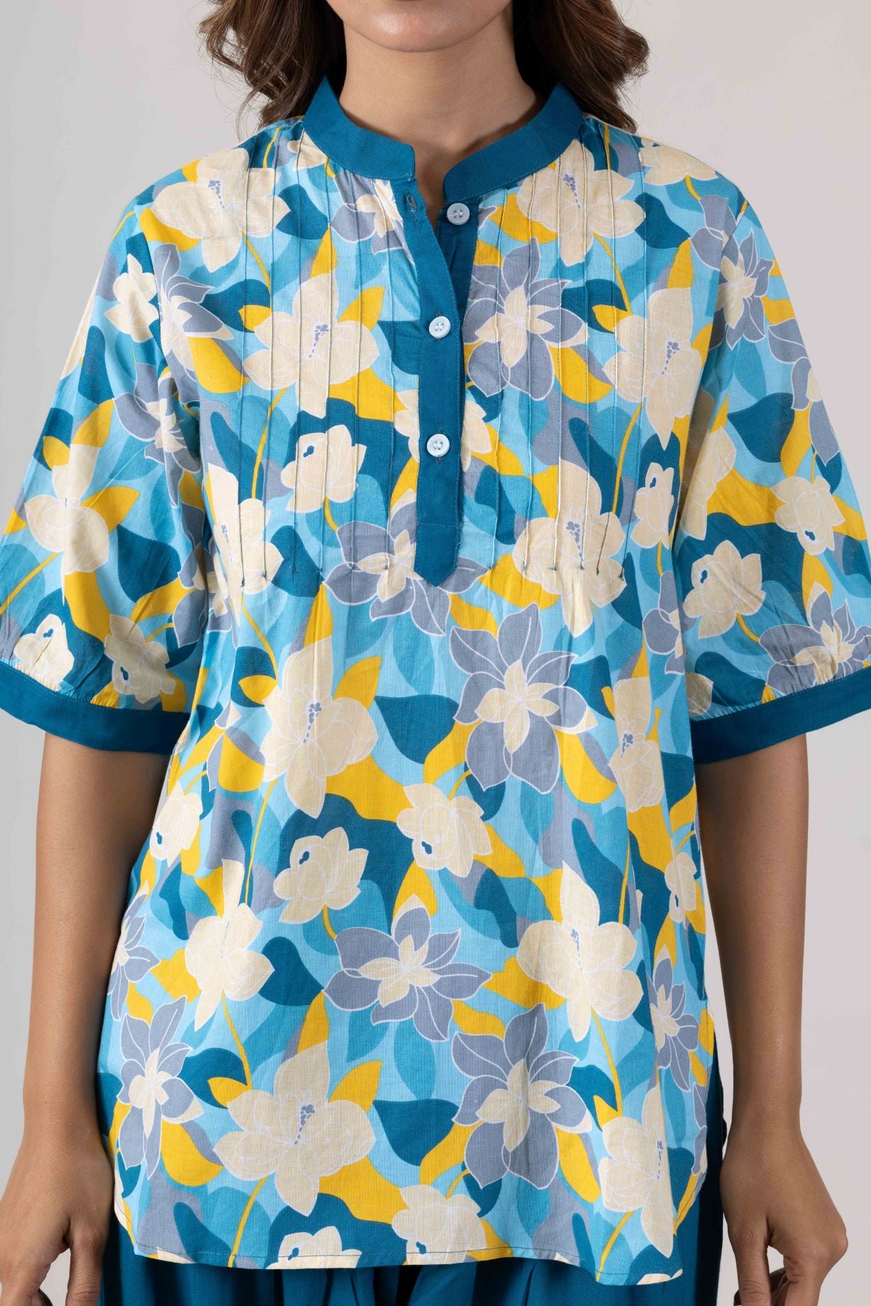 KUDIORY Women’s Blue Floral Printed Short Sleeve Kurta with Solid Patiala Salwar