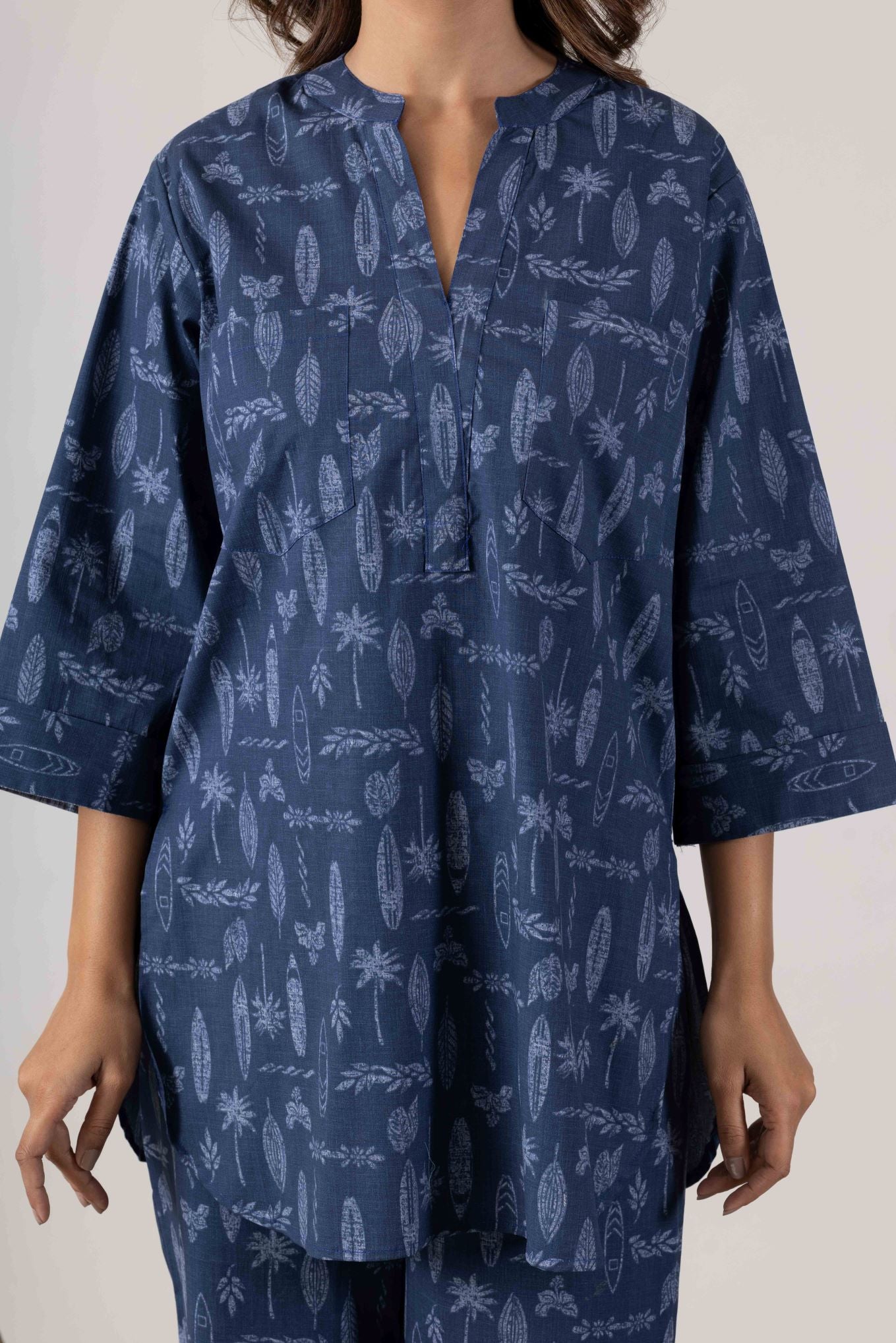 KUDIORY Women’s Navy Blue Printed Kurta with Matching Straight Pants