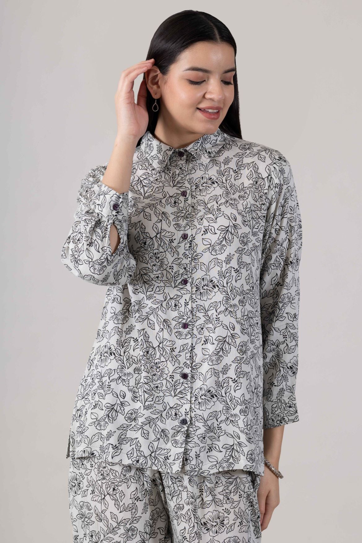 KUDIORY Women White Floral Printed Co-Ord Set with Shirt & Wide-Leg Trousers