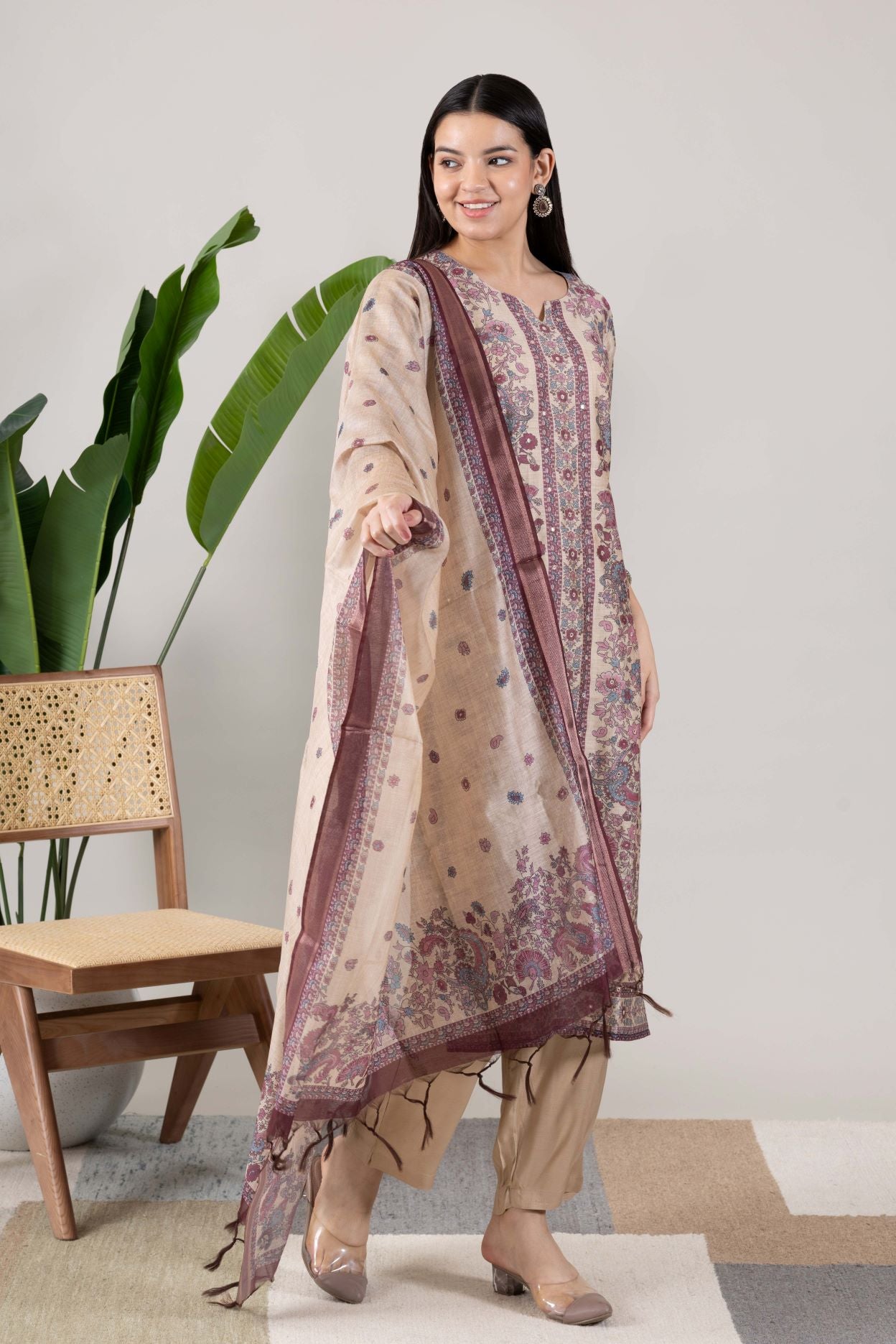 KUDIORY Women Beige Floral Printed Kurta with Trousers & Dupatta Set