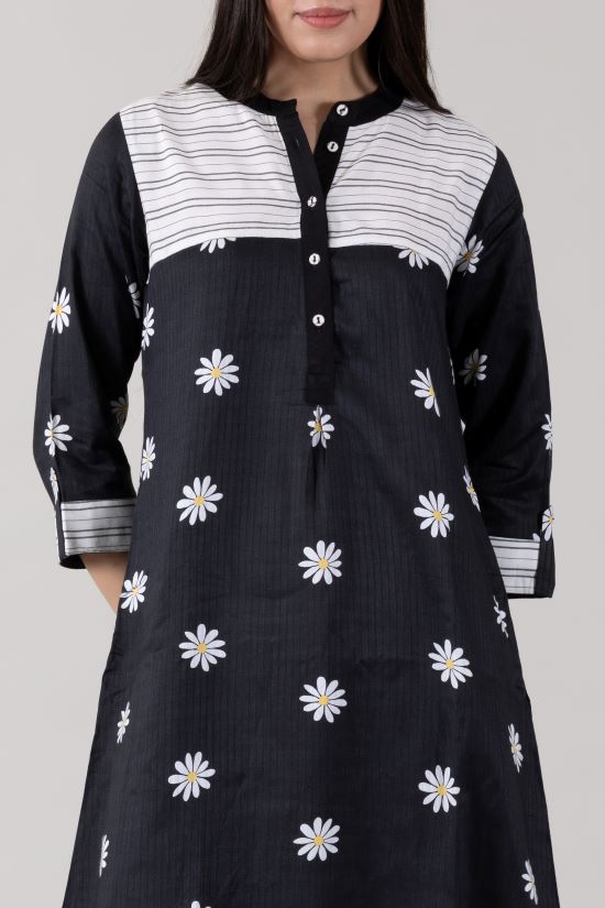 KUDIORY Women Black & White Daisy Printed Kurta with Patiala Pants