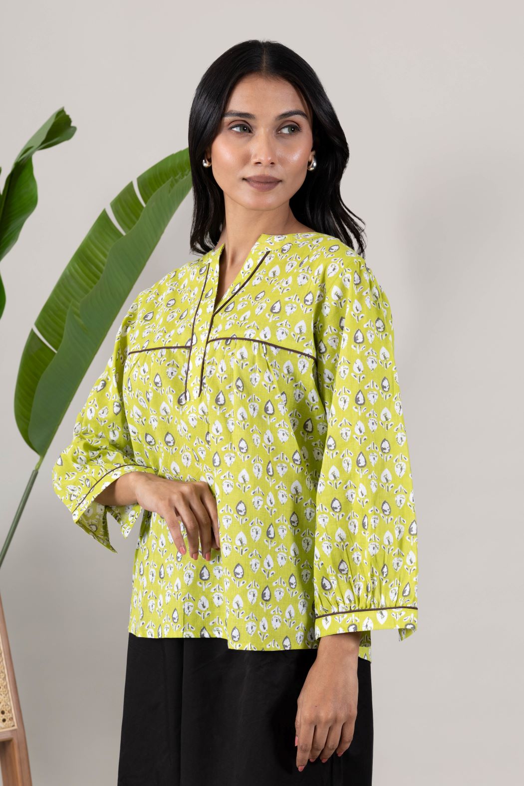 KUDIORY Women Lime Green Floral Printed V-Neck Top with Bell Sleeves