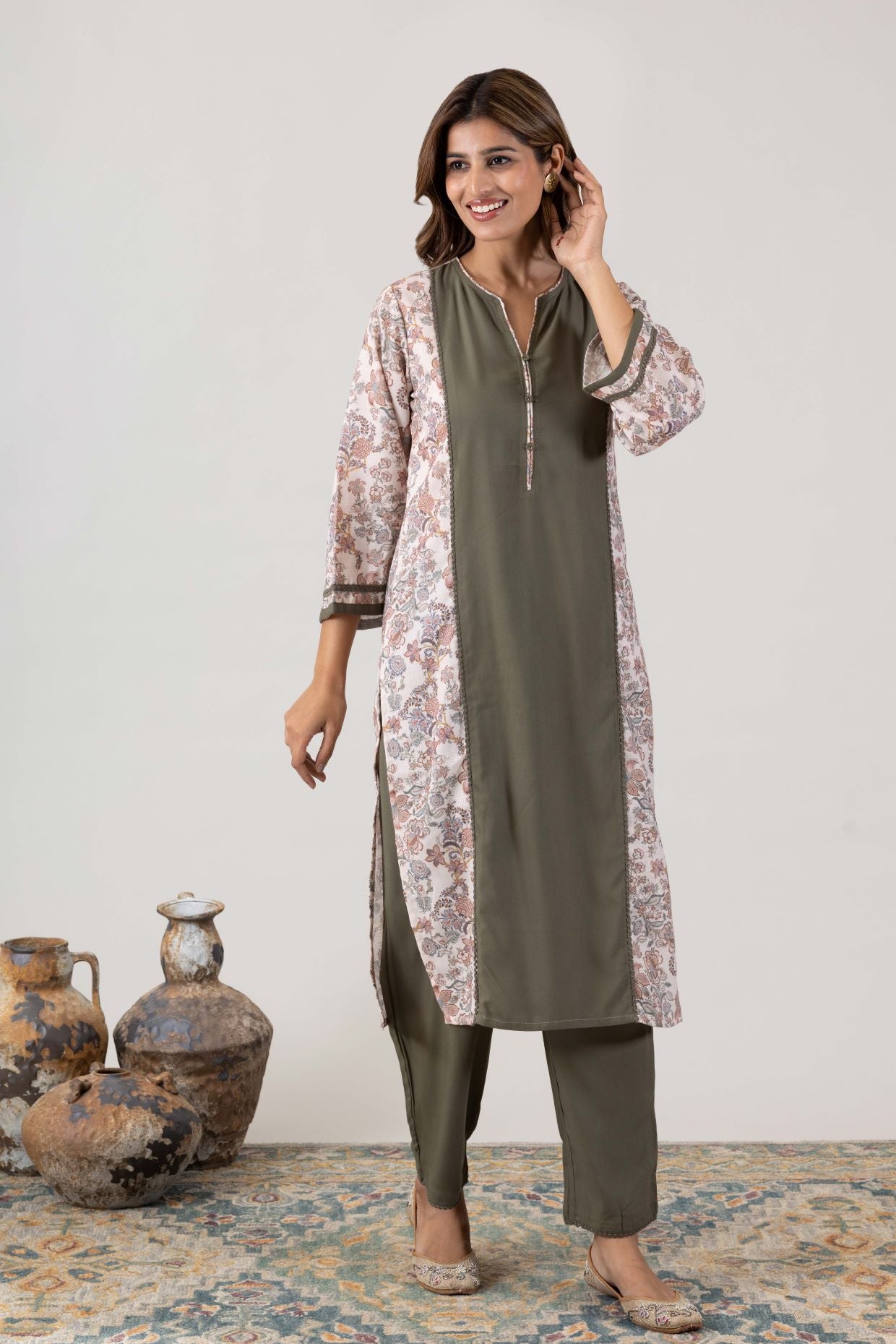 KUDIORY Women’s Olive Green Kurta with Printed Jacket & Trousers
