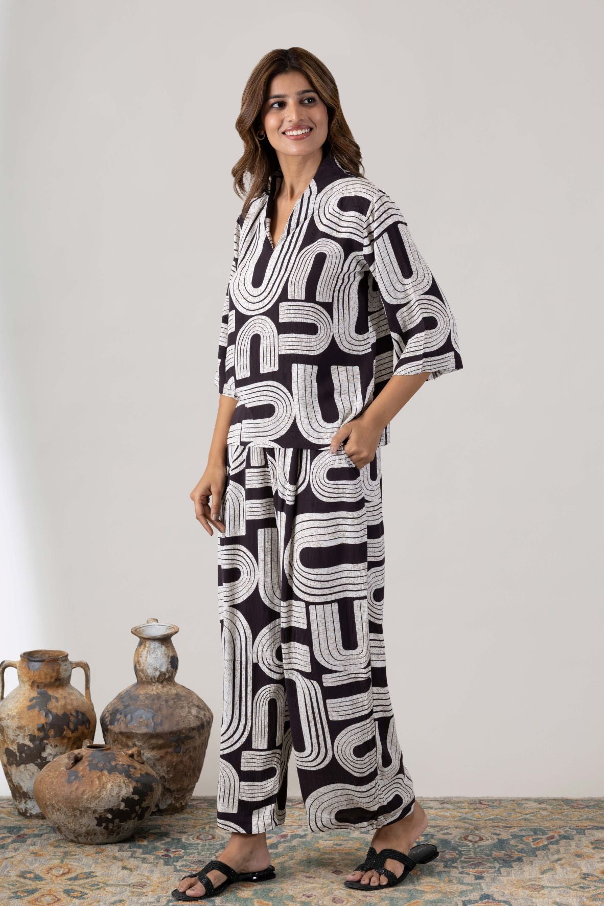 KUDIORY Women Black & White Abstract Printed Co-ord Set with Shirt and Wide-Leg Trousers