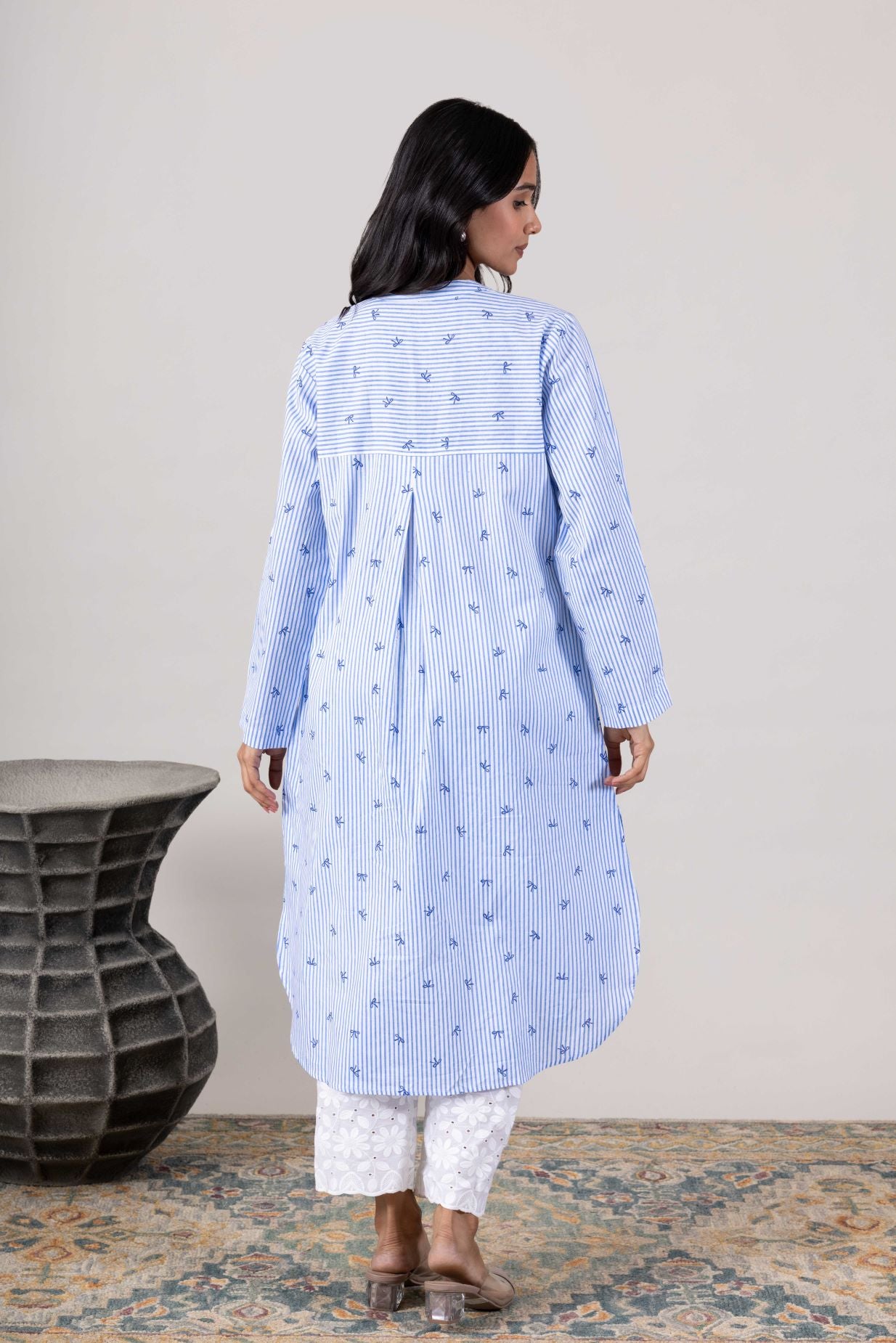 KUDIORY Women Blue Striped Embroidered Mandarin Collar Kurta