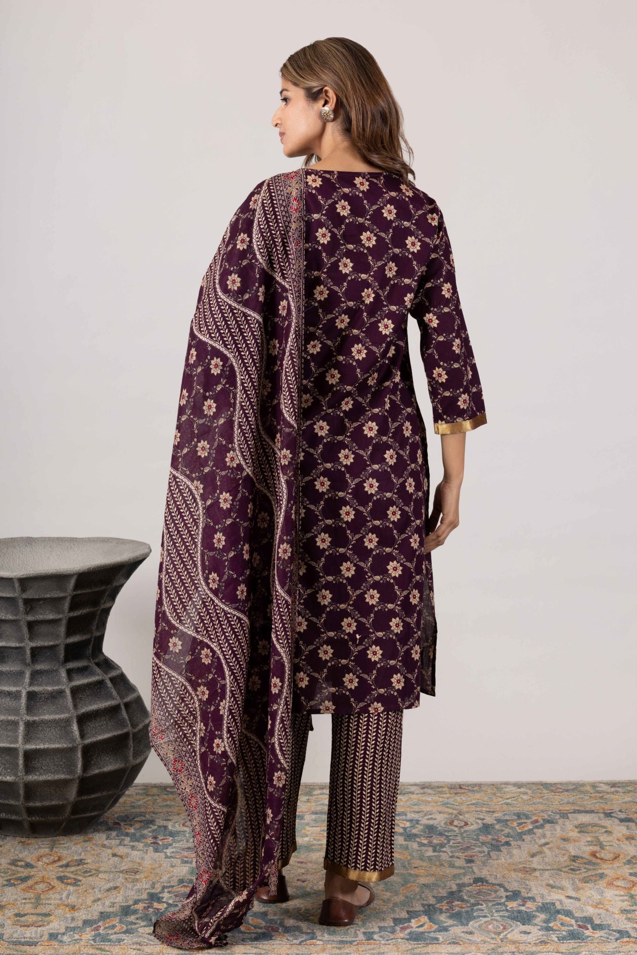 KUDIORY Women’s Maroon Floral Printed Kurta with Printed Trousers