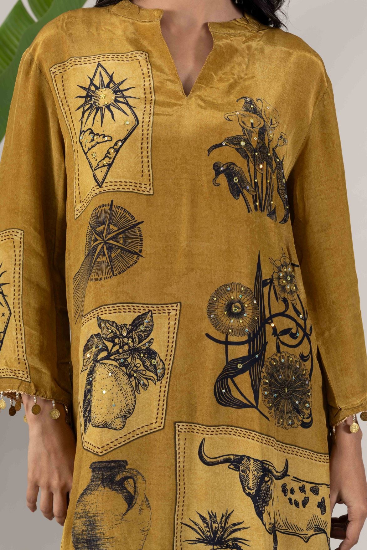 KUDIORY Women Ethnic Motifs Printed Regular Sequinned Silk Crepe Kurta with Trousers