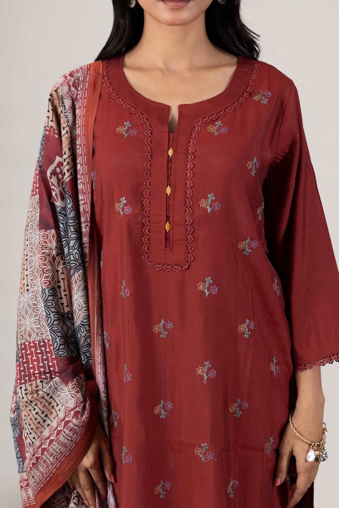 KUDIORY Women Maroon Embroidered Kurta with Trousers & Printed Dupatta