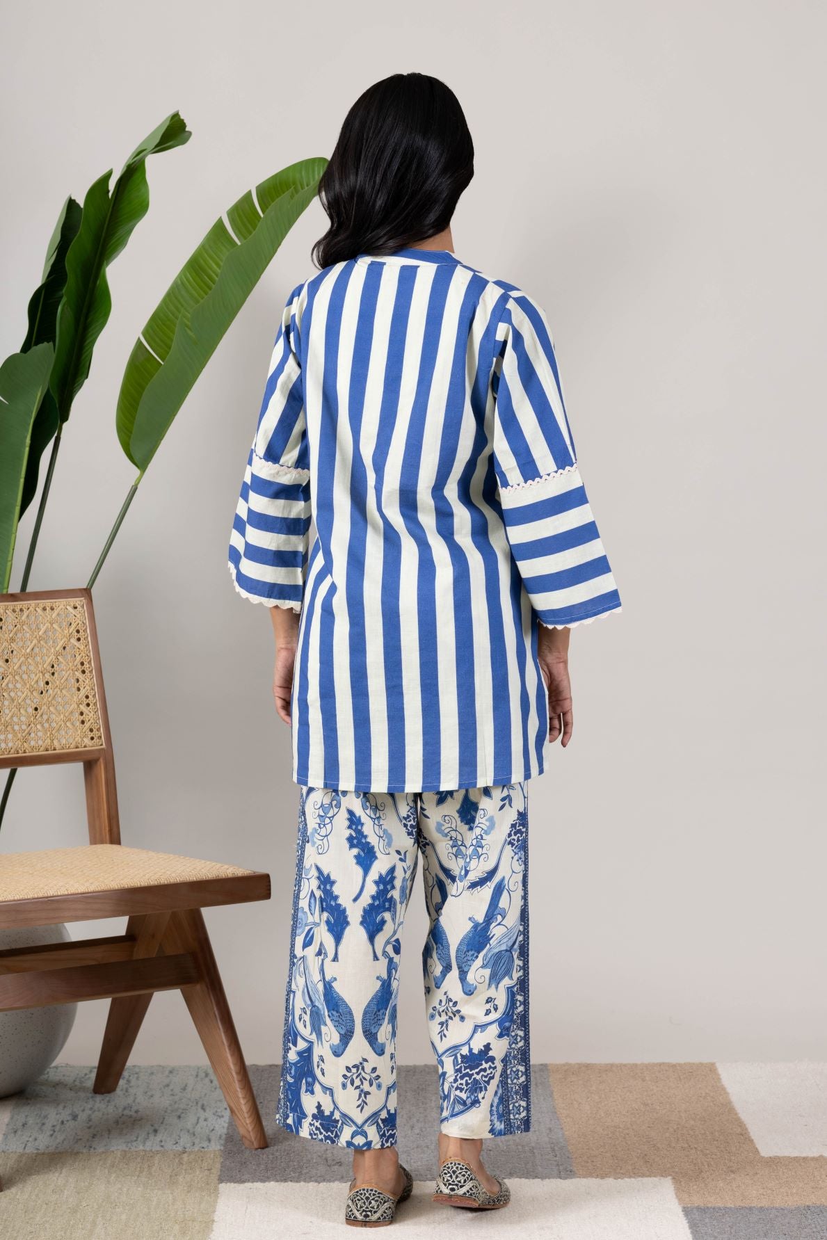 KUDIORY Women Blue & White Striped Printed Kurta with Palazzo Pants Co-Ord Set