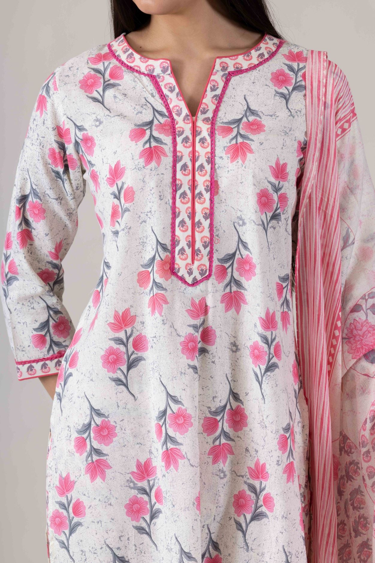 KUDIORY Women’s White & Pink Floral Printed Kurta with Printed Palazzos and Dupatta