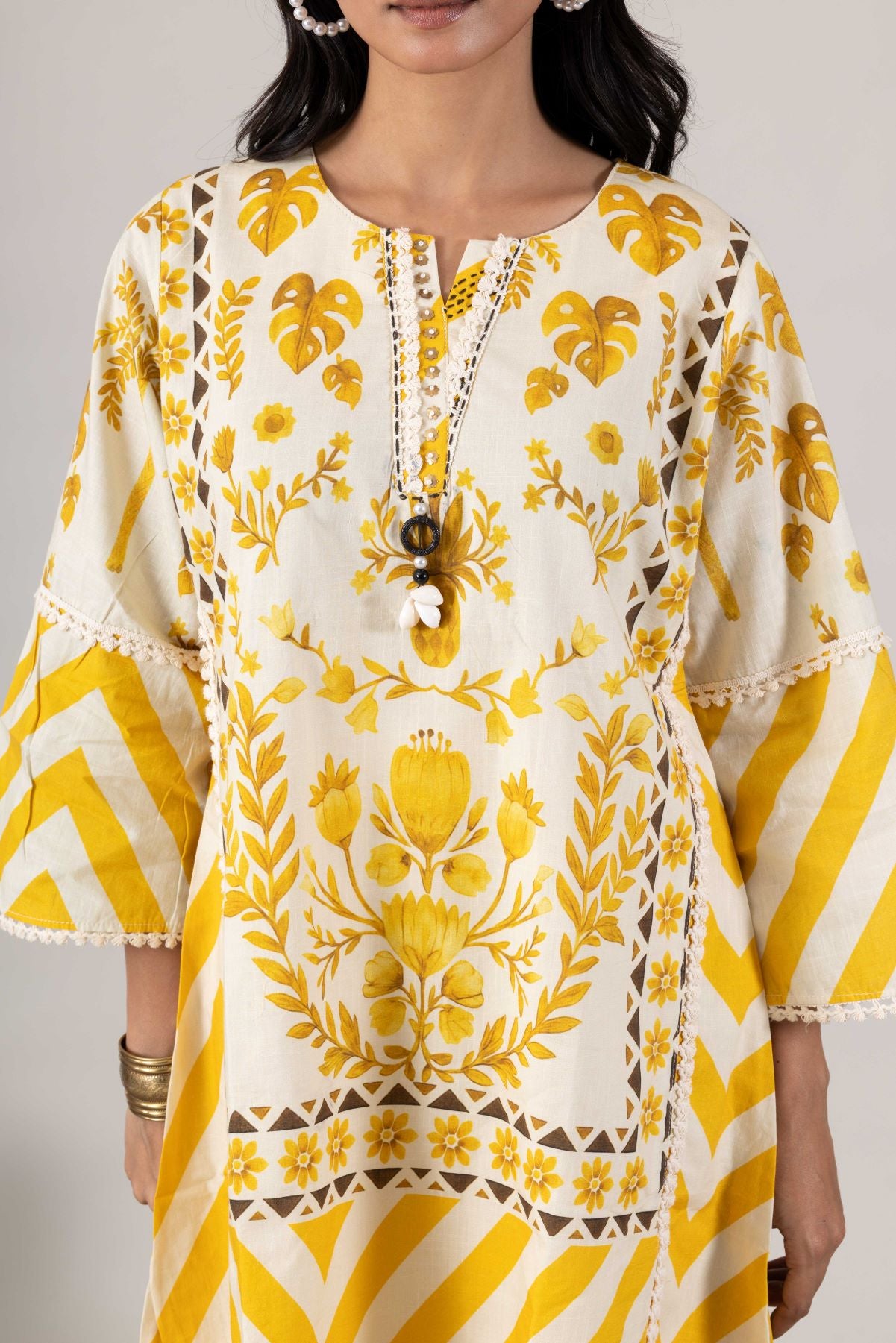 KUDIORY Women’s White & Mustard Yellow Floral Printed Kurta with Trousers
