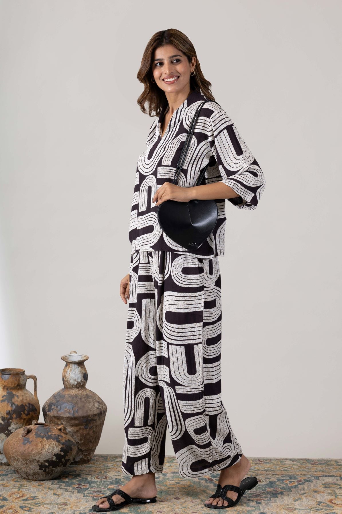 KUDIORY Women Black & White Abstract Printed Co-ord Set with Shirt and Wide-Leg Trousers