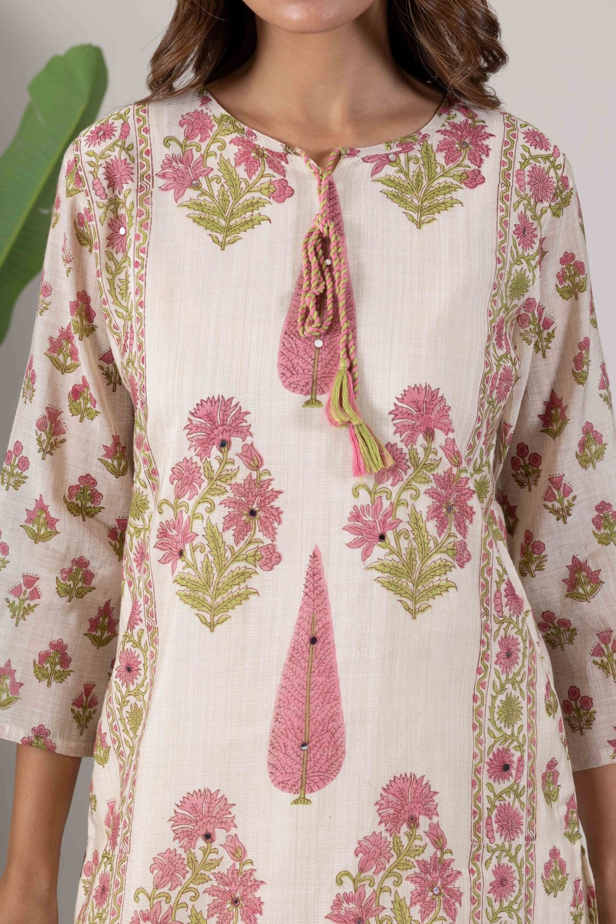 KUDIORY Women White Floral Printed Kurta with Trousers & Dupatta Set