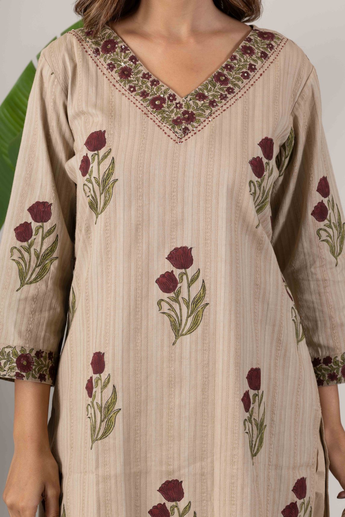 KUDIORY Women Beige Floral Printed Kurta with Trousers & Dupatta Set