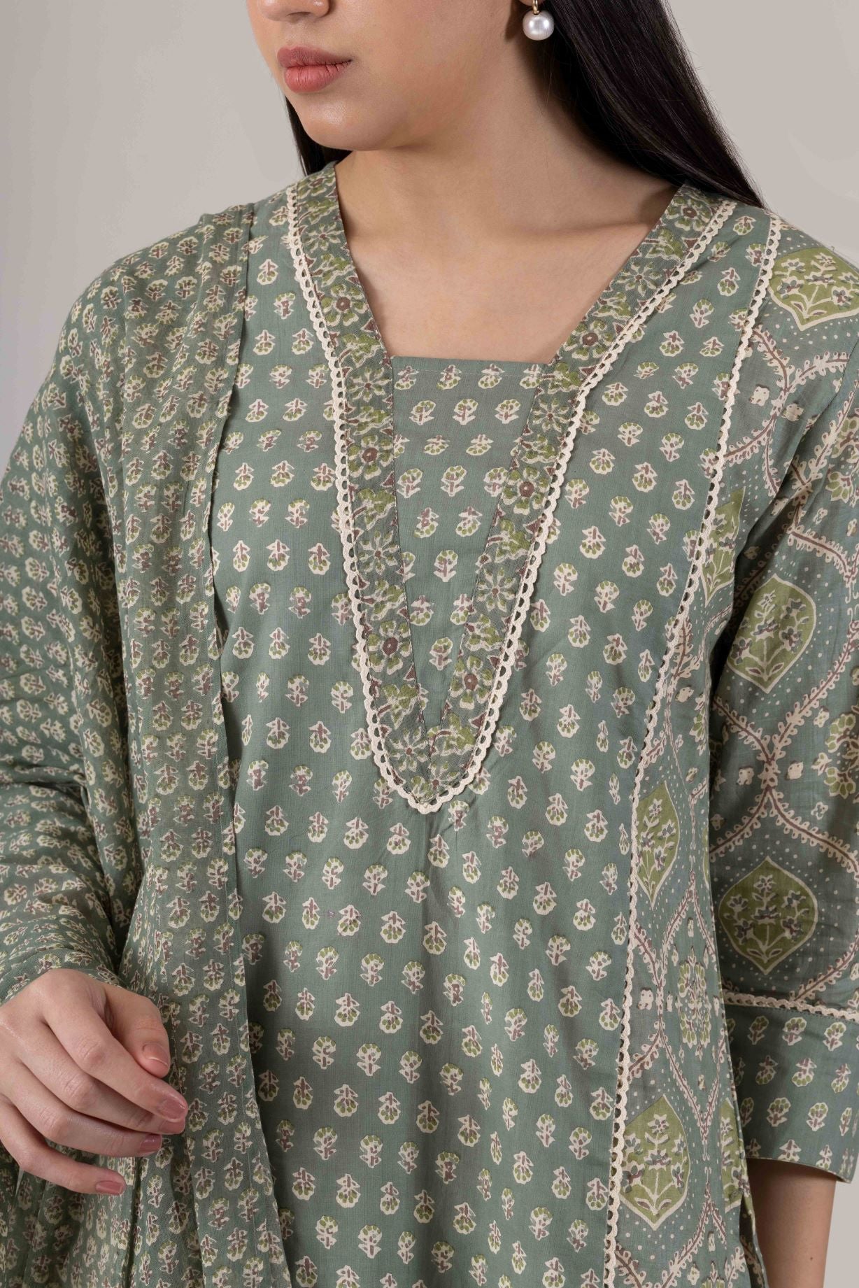 KUDIORY Women’s Green Printed Kurta with Printed Trousers & Dupatta